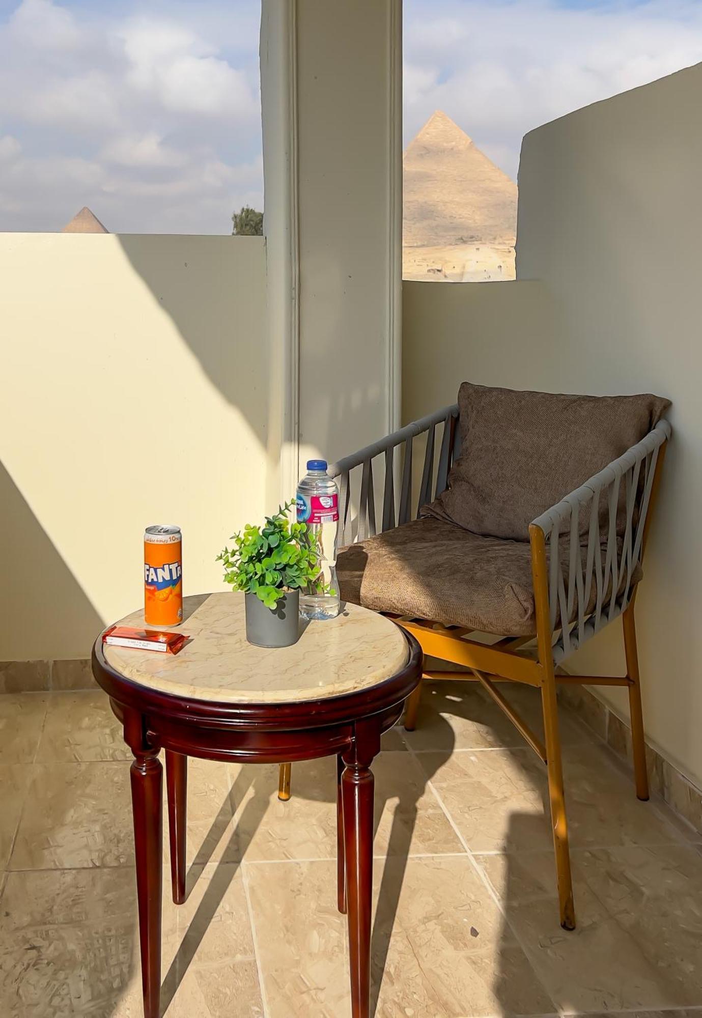 Pyramids Vista Inn Kafrat al Jabal Exterior foto