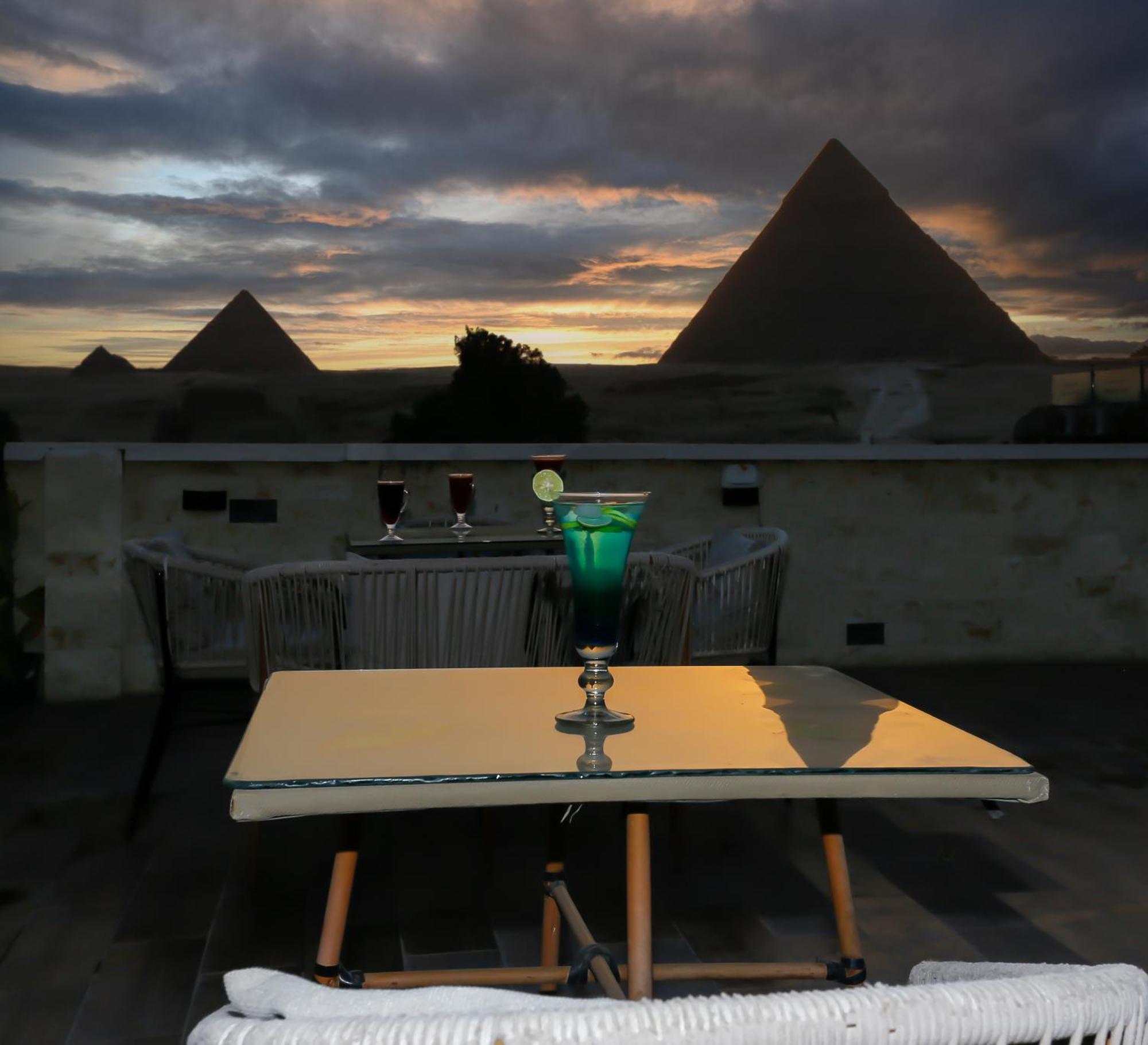 Pyramids Vista Inn Kafrat al Jabal Exterior foto